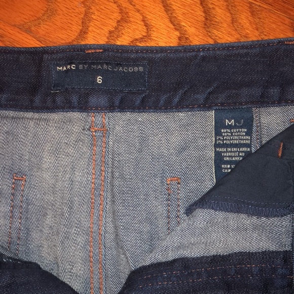 Marc Jacobs size 6. Jeans. High rise. Pants Frayed/cut off - Picture 2 of 5